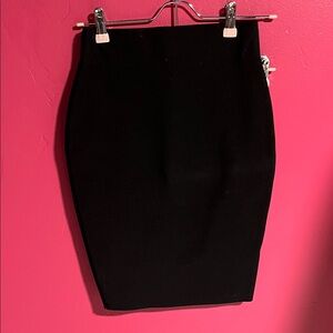 Chic Black Pencil Skirt